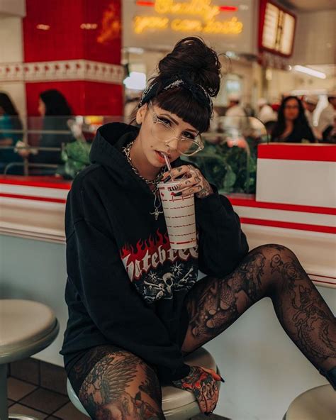 Angela Mazzanti Net Worth